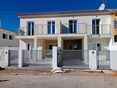 Casa / Villa T2 em Faro de 140,00 m²