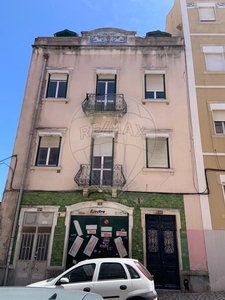 Prédio à venda em Penha de França, Lisboa