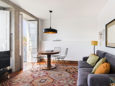 Aluga-se apartamento de 1 quarto nas Fontaínhas, Porto