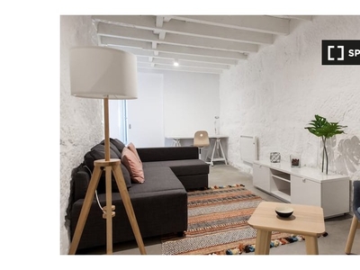 Apartamento T3 para arrendamento na Lapa, Porto