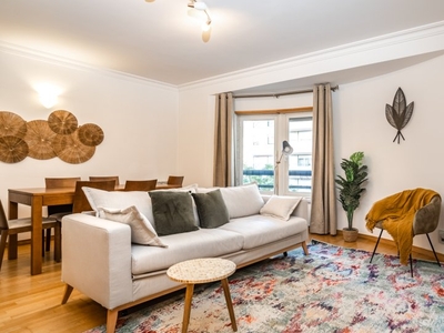Aluga-se apartamento de 2 quartos na Penha De França, Lisboa