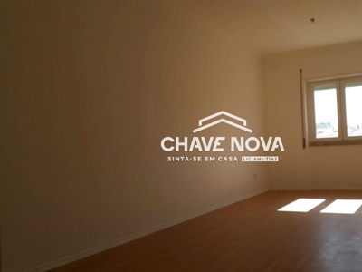 Apartamento 2 Quartos para arrendar por 1.500€ em Lisboa, Avenidas Novas