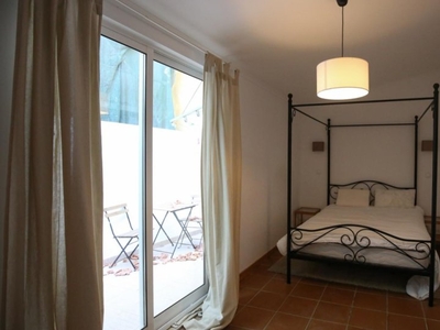 Quarto para alugar em apartamento de 2 quartos em Lisboa