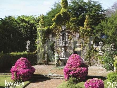Quinta da Santíssima Trindade, com casa solar T10 do século XVIII à venda típica da região minhota - foi remodelada no século XX