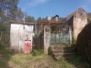 Moradia T2 / Vale de Cambra, São Pedro de Castelões