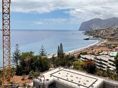 Apartamento T2 em Madeira de 124,00 m²