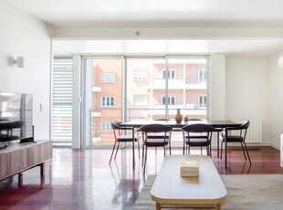 Apartamento T2 para arrendamento nas Amoreiras, Lisboa