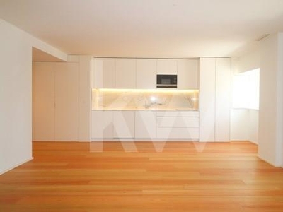 New T0 apartment in a private condominium with communal garden in Matosinhos