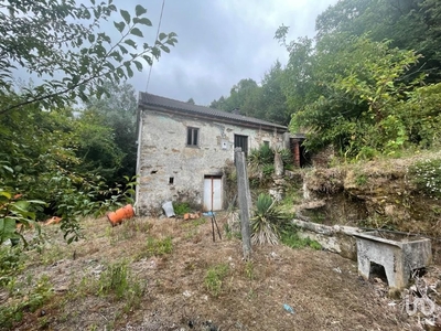 Casa de aldeia T4 em Bárrio e Cepões de 83 m²