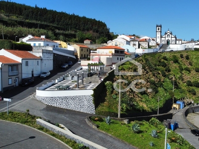 Moradia com 2+2 Quartos - Porto Formoso - Ribeira Grande
