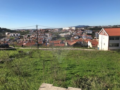 Terreno à venda em Casal de Cambra, Sintra