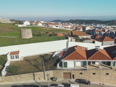 Moradia T4 - Alto do Castelo / Vialonga
