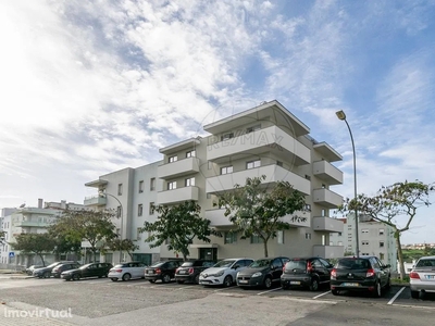Apartamento para alugar em Porto Salvo, Portugal