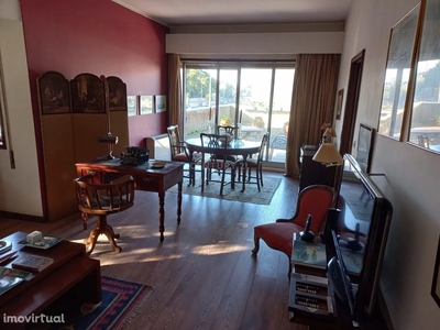 Apartamento para alugar em Ramalde, Portugal