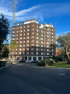 Apartamento T2 para arrendamento na Rua Rodrigo Paganino