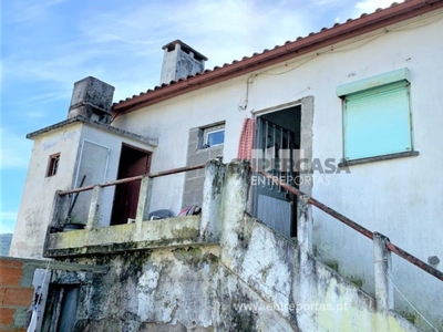 Moradia T2 Duplex à venda em Vila Franca