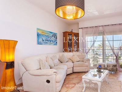 Apartamento T2, com vista mar, para venda, no centro de Lagos, Algarve