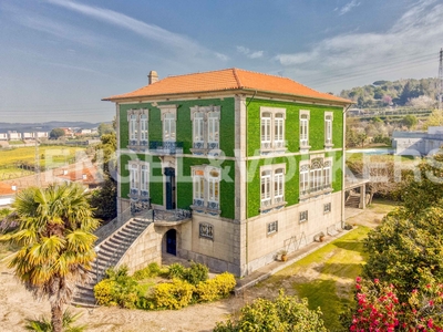 Fabuloso Palacete em Guimarães