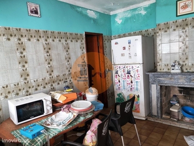 Apartamento T4 em mais Armazém em Vila Real de Santo António