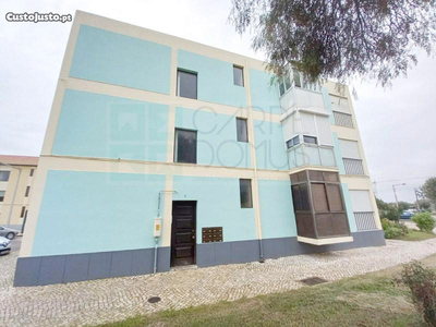 Apartamento T1 Em Vala Carregado - Castanheira...