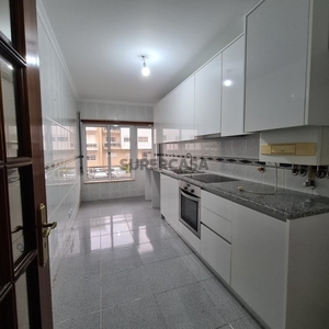 Apartamento T4+1 à venda em Santa Maria Maior e Monserrate e Meadela