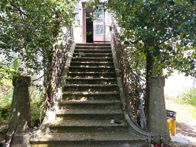 Casa Antiga à venda em Campeã
