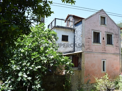 Casa Antiga T3 à venda em Penacova