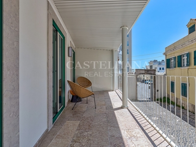 Apartamento T1+1 com varanda situado em Lisboa