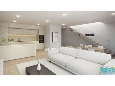 Apartamento T3 Duplex com Lugares de Garagem em Aveiro