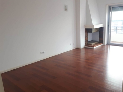 Apartamento T3 em Braga (Maximinos, Sé E Cividade) de 105 m²