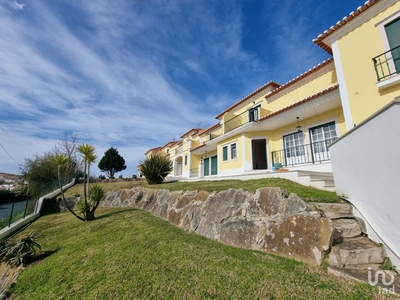 Casa / Villa T3 em Lourinhã e Atalaia de 136 m²