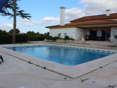 Casa / Villa T5 em Alhos Vedros de 447 m²