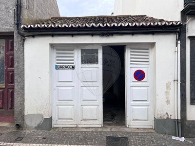 Garagem à venda em Ribeira Seca, Ribeira Grande