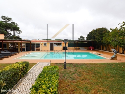 Moradia com piscina em Quinta com terreno - Terrugem, Sintra