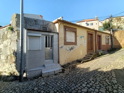 Moradia T3 à venda em Cedofeita, Santo Ildefonso, Sé, Miragaia, São Nicolau e Vitória, Porto