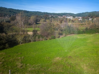 Terreno à venda em Esqueiros, Nevogilde e Travassós, Vila Verde