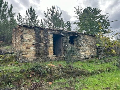 Terreno com 2020 m2, Sobrainho dos Gaios