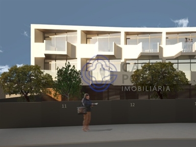 Lote de Terreno com projeto arquitetura aprovado pela Câmara Municipal do Porto para 5 Moradias