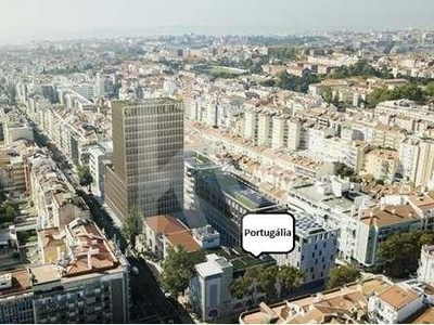 PORTUGÁLIA - Prédio de Interesse Municipal | 8 Apartamentos Devolutos + 1 Penthouse | Projecto Aprovado | Licenças Pagas