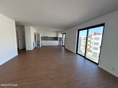 Apartamento novo T2 Duplex na Póvoa de Varzim.