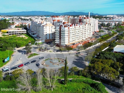 Moderno Apartamento T1 com excelentes áreas em Portimão, Algarve