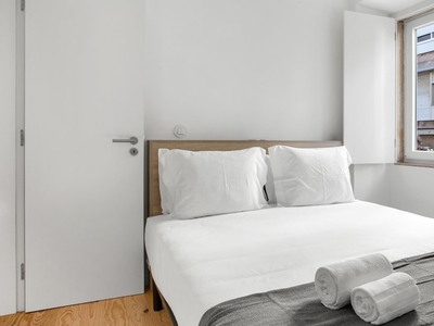 Apartamento de 2 quartos para alugar em Graça, Lisboa
