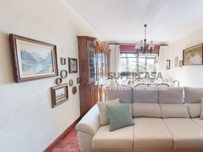 Apartamento T3 à venda na Praceta Alferes Pereira