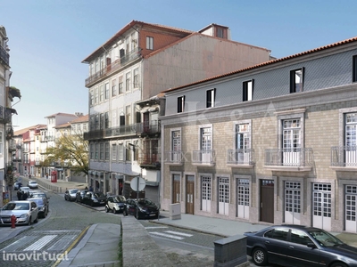 Apartamento T1+1 na Baixa do Porto