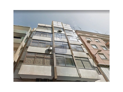 Apartamento | T2 | para investimento | Lisboa
