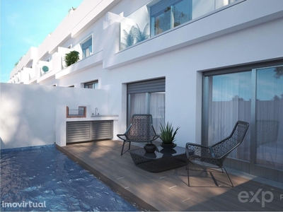 Casa ou Moradia V3 com piscina em Fuseta, Algarve, Portugal,
