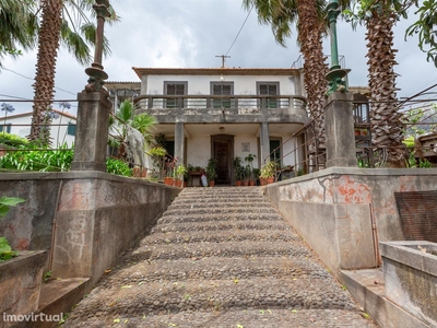 Casa Senhorial com 5 quartos, no Funchal
