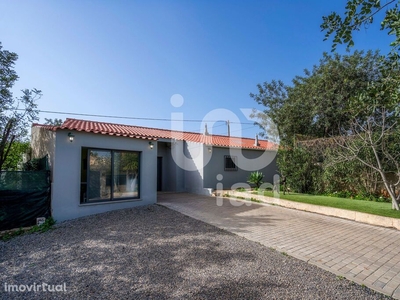 Casa / Villa T3 em Faro de 163,00 m2