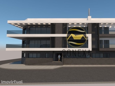 Construção Nova T3 em São Brás de Alportel com 1 Lugar de Estacion