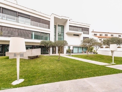 Lisboa/Belém. Apartamento T7 Duplex de Luxo em Condomínio...